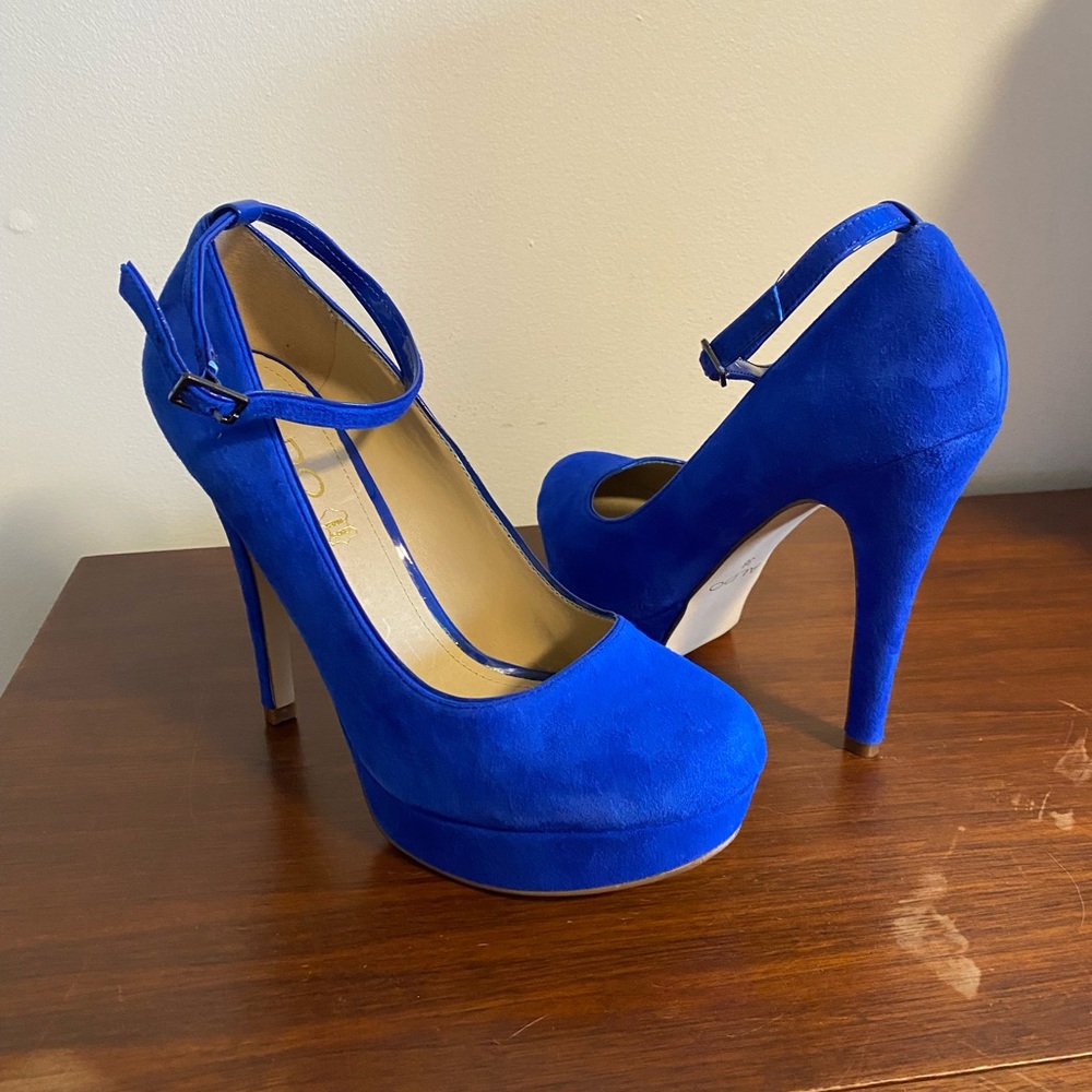 NWOT Aldo blue suede platform pumps w/ ankle strap